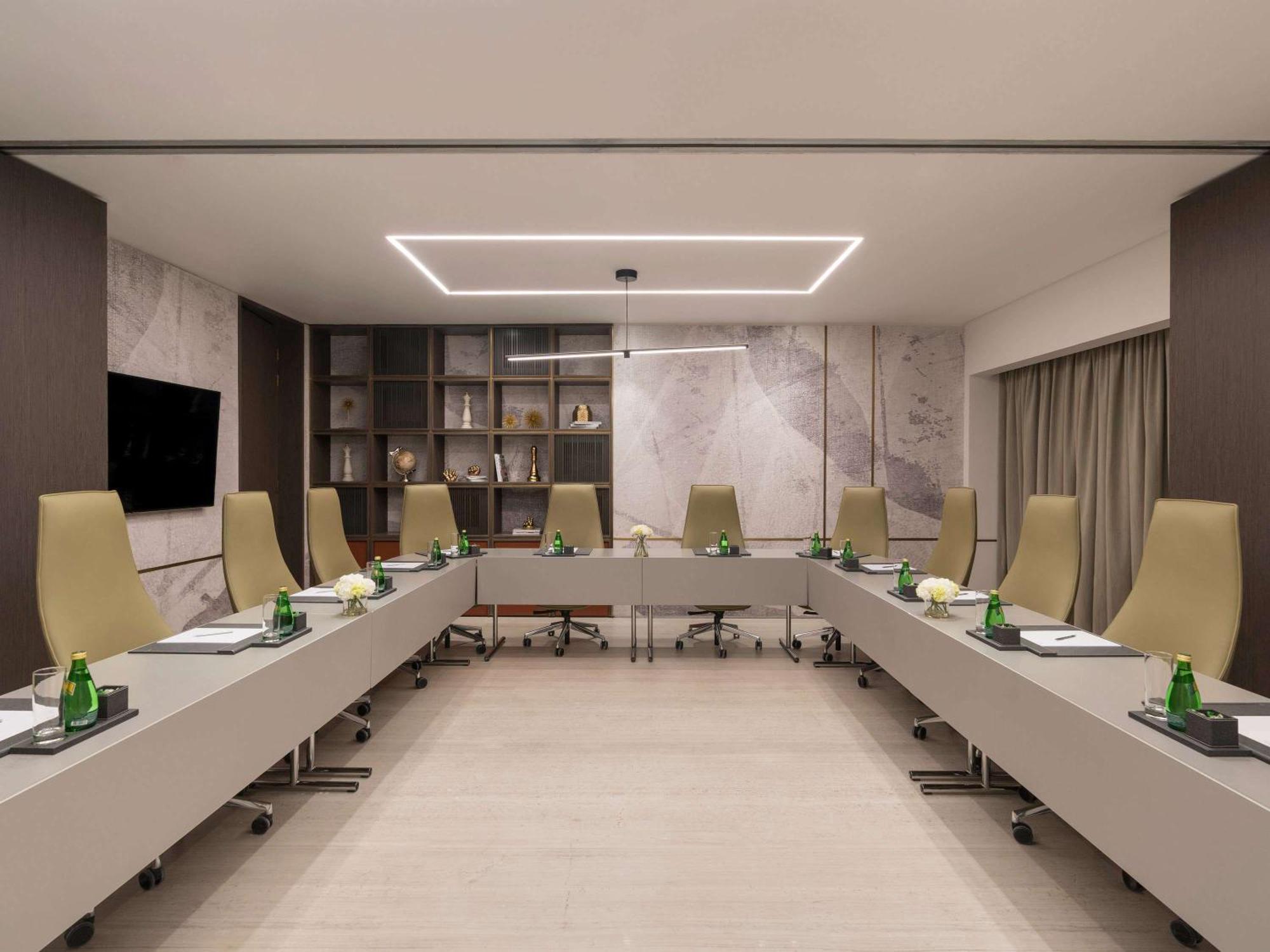 Hotel Fairmont Ramla 5*